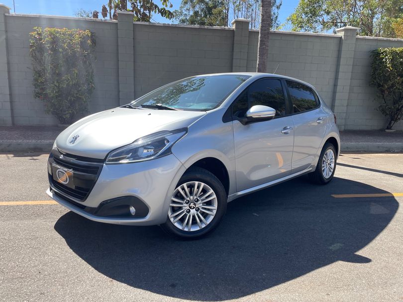 Peugeot 208 Active 1.2 Flex 12V 5p Mec.