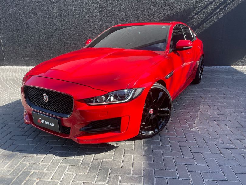Jaguar XE 2.0 Turbocharged R-Sport Aut.