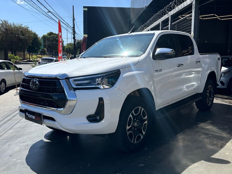 Toyota Hilux CD SRX 4x4 2.8 TDI 16V Diesel Aut.