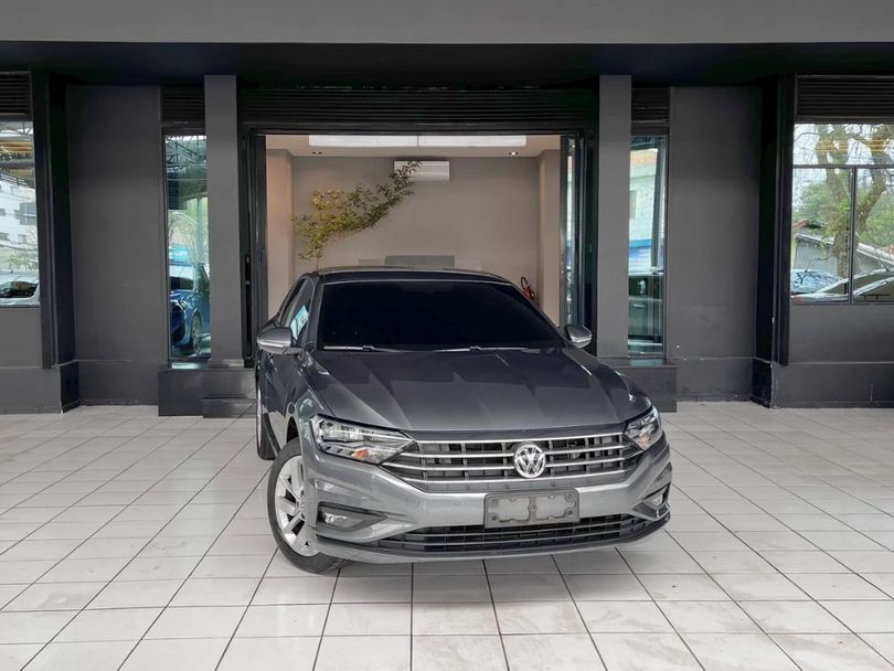 VolksWagen JETTA Comfort. 250 TSI 1.4 Flex 16v Aut.