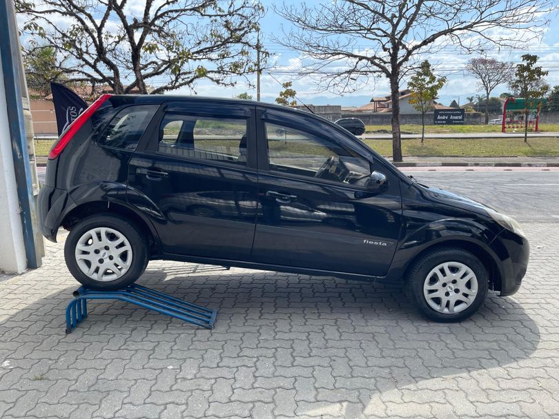 Ford Fiesta SE 1.0 8V Flex 5p