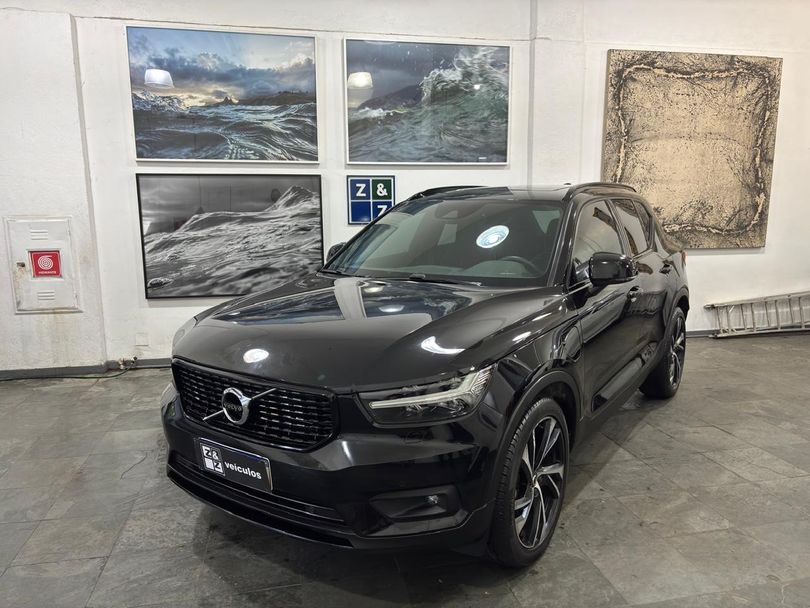 Volvo XC40 1.5 T5H RDESIGN