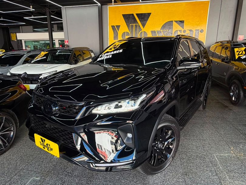 Toyota Hilux SW4 Diamond 2.8 TB 4x4 Die. Aut.