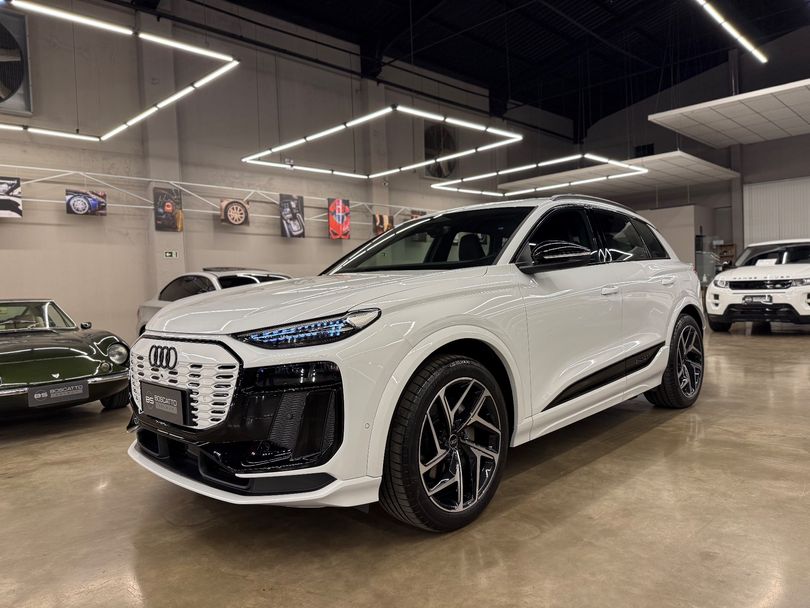 Audi Q6 E-TRON Quattro Perf. Black (Elétrico)