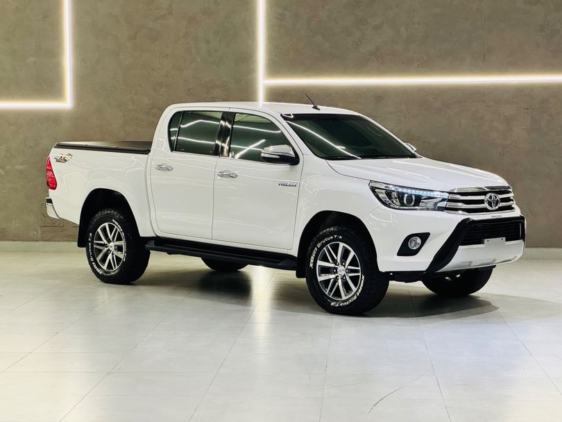Toyota Hilux CD SRX 4x4 2.8 TDI 16V Diesel Aut.
