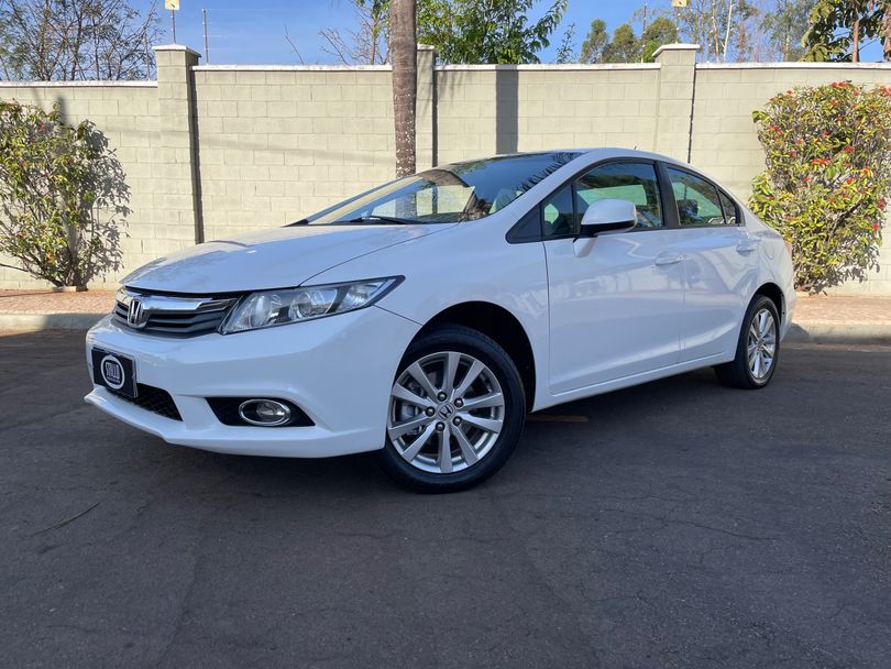 Honda Civic Sedan LXS 1.8/1.8 Flex 16V Aut. 4p