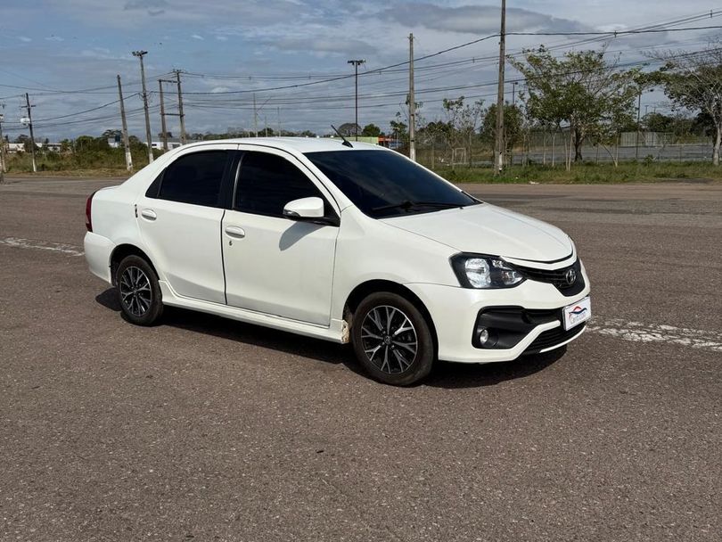 Toyota ETIOS PLATINUM Sed. 1.5 Flex 16V 4p Aut.