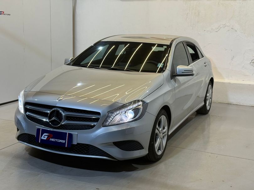 Mercedes Classe A 200 1.6 TB 16V Style 156cv Aut.