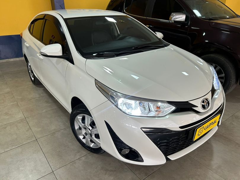 Toyota YARIS XL Live Sedan 1.5 Flex 16V 4p Aut.