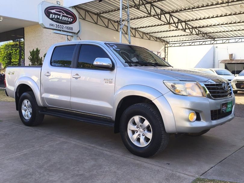 Toyota Hilux CD SRV 4x4 2.7 Flex 16V Aut.