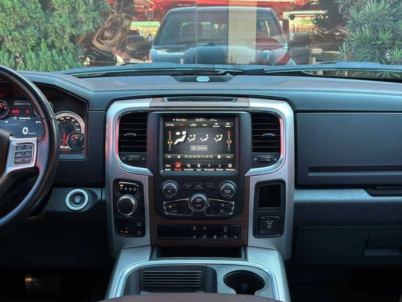 RAM CLASSIC LARAMIE 5.7 CD V8 4X4 Aut.