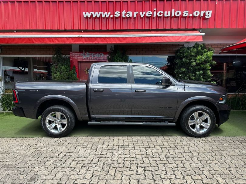 RAM CLASSIC LARAMIE 5.7 CD V8 4X4 Aut.