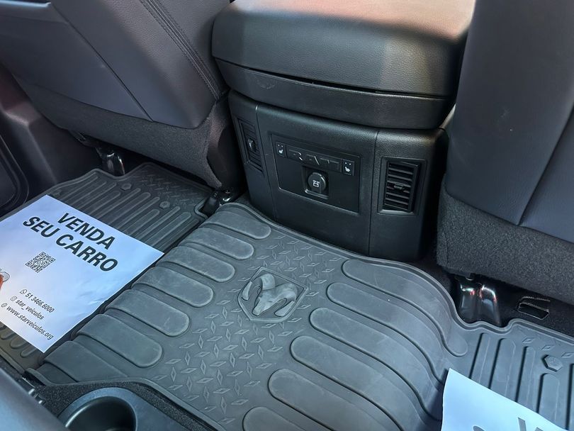 RAM CLASSIC LARAMIE 5.7 CD V8 4X4 Aut.