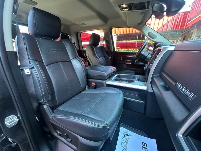 RAM CLASSIC LARAMIE 5.7 CD V8 4X4 Aut.