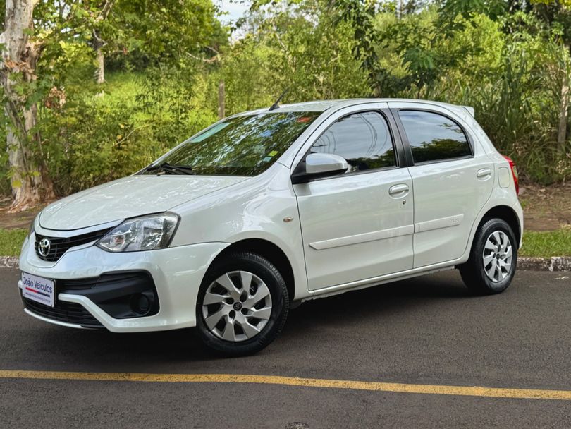 Toyota ETIOS XS 1.5 Flex 16V 5p Aut.