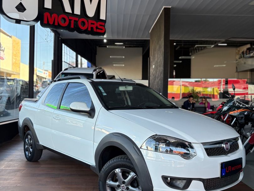 Fiat Strada Trekking 1.6 16V Flex CD