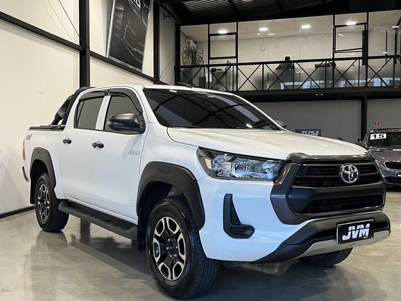Toyota Hilux CD 4x4 2.8 Diesel Mec.