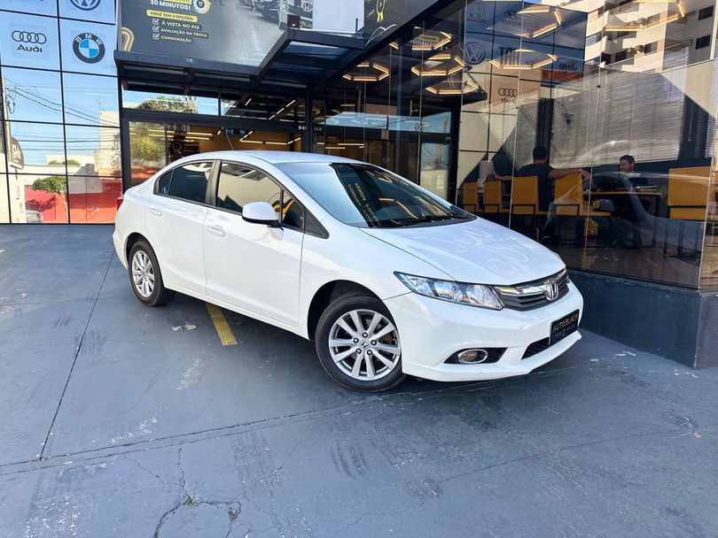 Honda Civic Sedan LXS 1.8/1.8 Flex 16V Aut. 4p