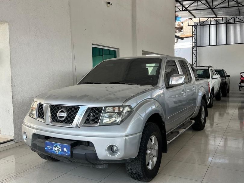 Nissan Frontier SEL CD 4x4 2.5 TB Diesel