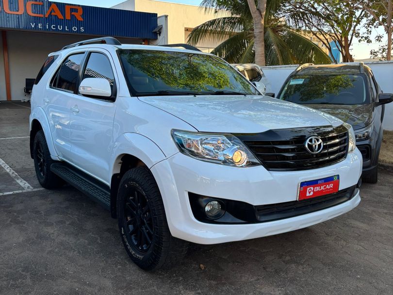 Toyota Hilux CD SR 4x2 2.7 16V/2.7 Flex Aut.