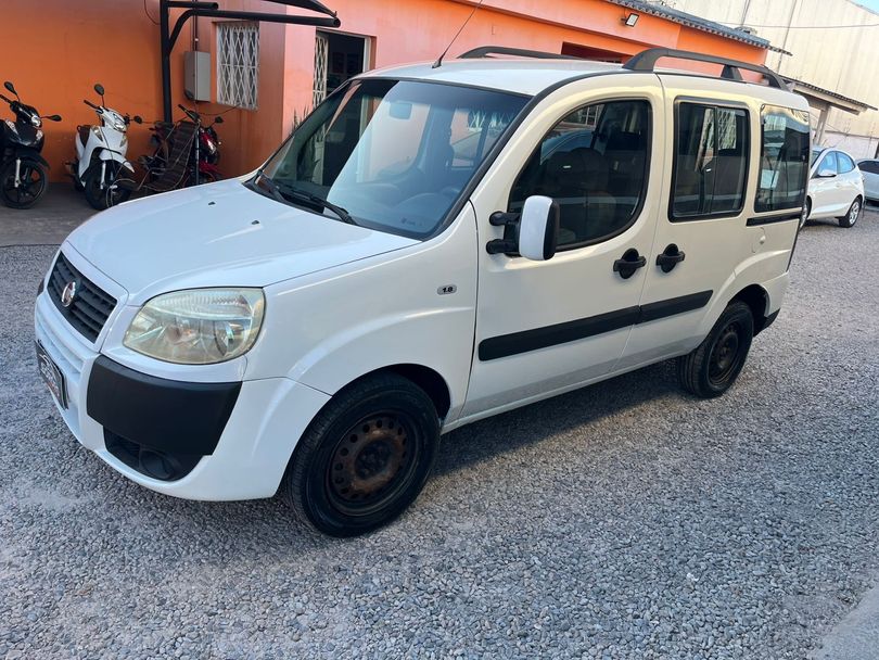 Fiat Doblo ESSENCE 1.8 Flex 16V 5p
