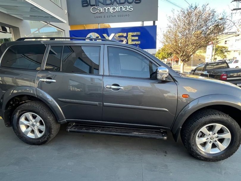 Mitsubishi Pajero DAKAR/HPE 3.5 4x4 Flex 5p Aut.