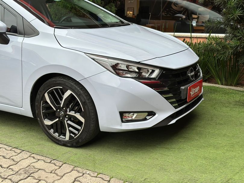 Nissan VERSA Exclusive 1.6 16V Flex Aut.