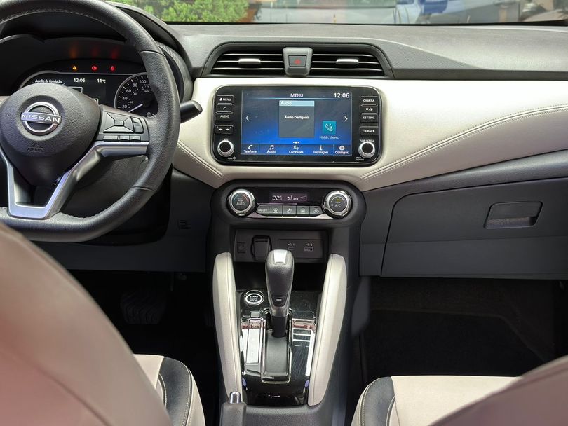 Nissan VERSA Exclusive 1.6 16V Flex Aut.