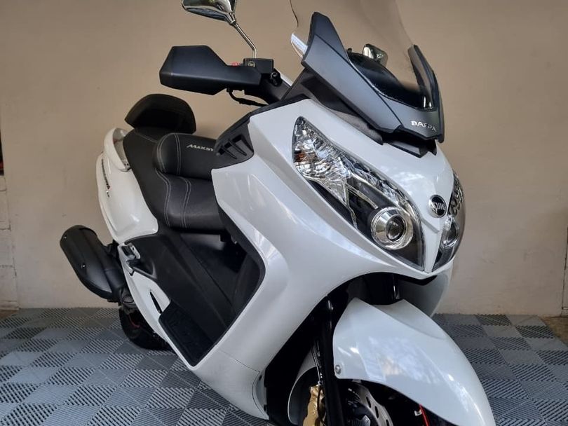 DAFRA MAXSYM 400i