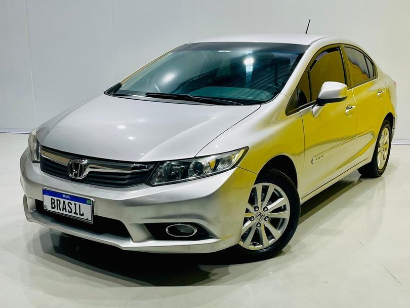Honda Civic Sedan LXS 1.8/1.8 Flex 16V Aut. 4p