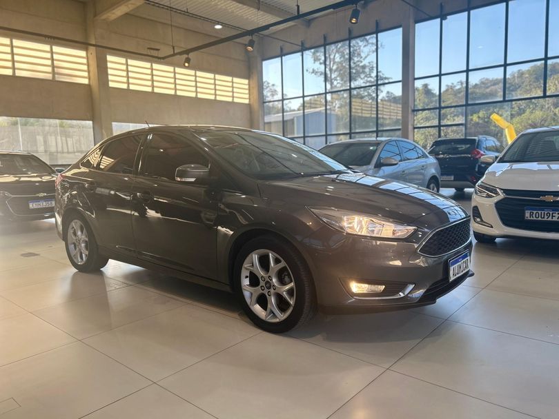 Ford Focus 2.0 16V/SE/SE Plus Flex 5p Aut.