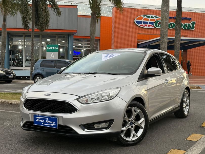 Ford Focus 2.0 16V/SE/SE Plus Flex 5p Aut.