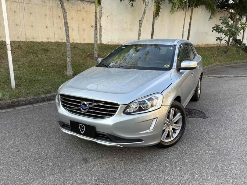 VOLVO 2.4 D5 KINETIC DIESEL AWD 4P AUTOMÁTICO