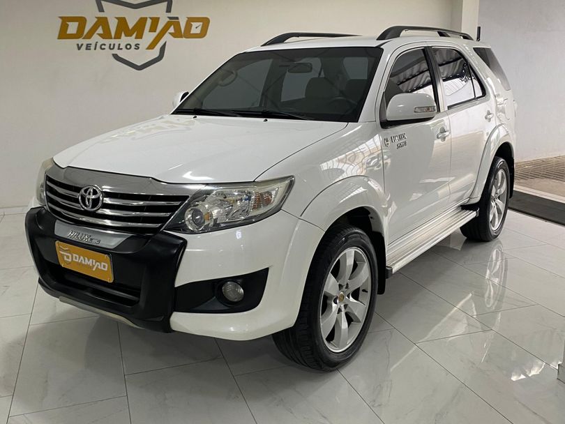 Toyota Hilux SW4 SR 4x2 2.7/ 2.7 Flex 16V Aut.