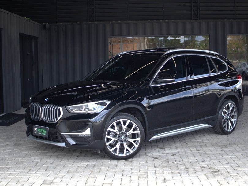 BMW X1 SDRIVE 20i X-Line 2.0 TB Active Flex