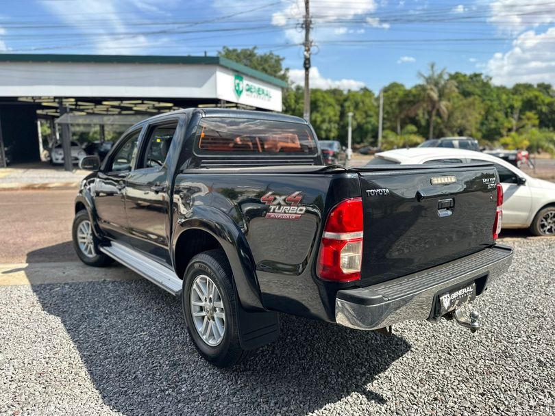 Toyota Hilux CD SRV 4x4 2.7 Flex 16V Aut.