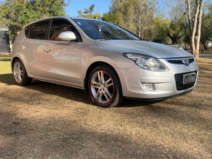 Hyundai i30 2.0 16V 145cv 5p Aut.