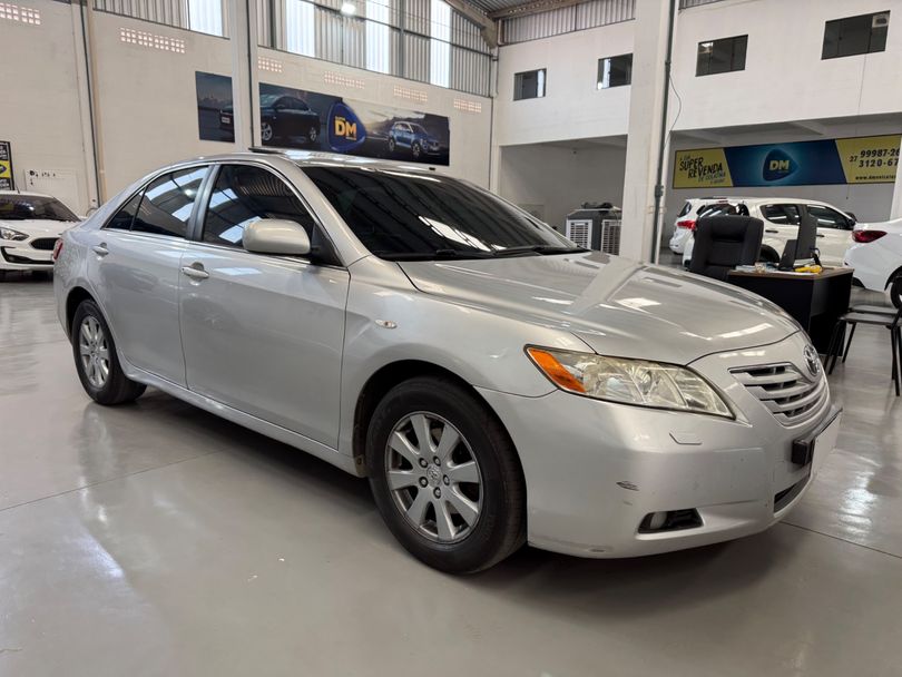 Toyota Camry XLE 3.5 24V Aut.