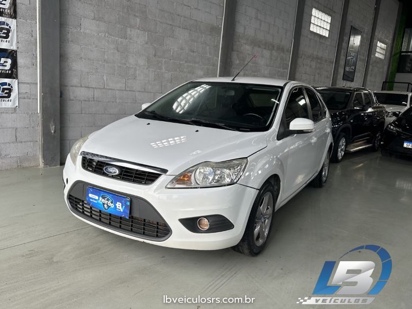 Ford Focus 1.6 S/SE/SE Plus Flex 8V/16V  5p