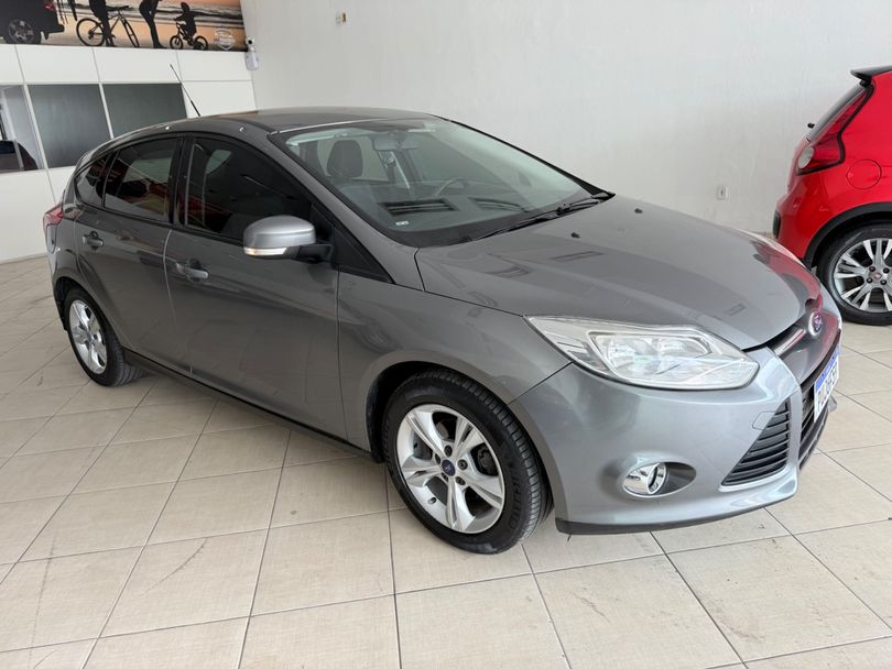 Ford Focus 1.6 S/SE/SE Plus Flex 8V/16V  5p