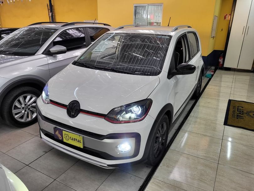 VolksWagen up! cross 1.0 TSI Total Flex 12V 5p