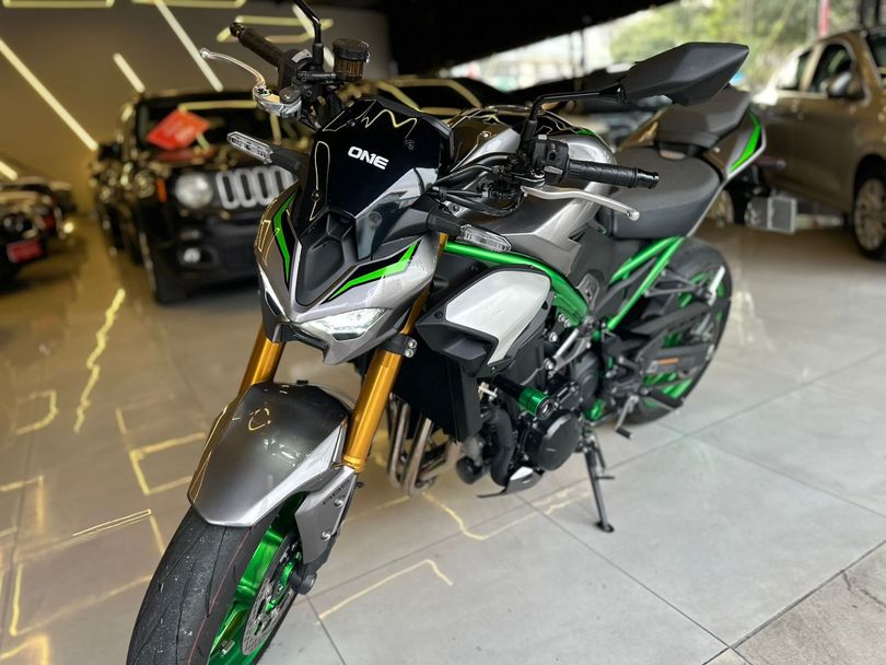 KAWASAKI Z 900 R Edition
