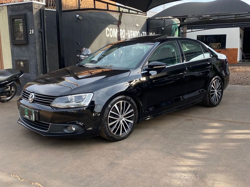 VolksWagen JETTA Highline 2.0 TSI 16V 4p Tiptronic