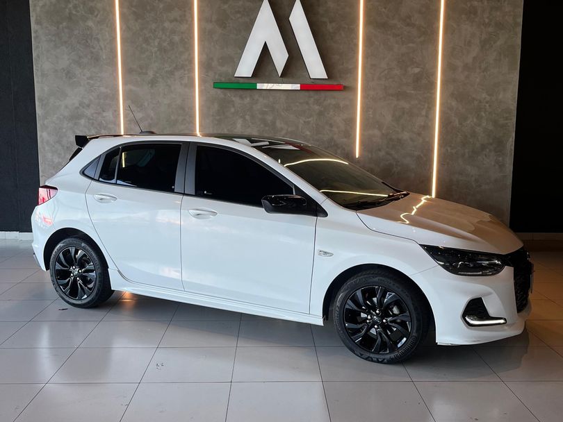 Chevrolet ONIX HATCH RS 1.0 TB 12V Flex 5p Aut.