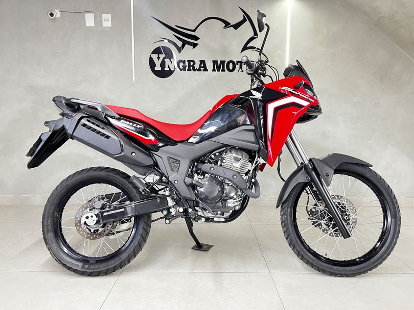 Honda XRE 300 SAHARA RALLY