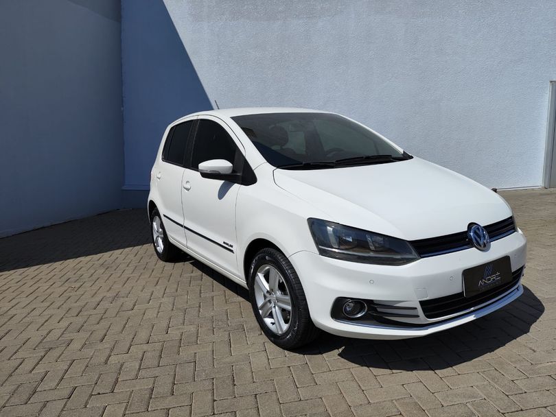 VolksWagen Fox Highline1.6 Flex 16V 5p
