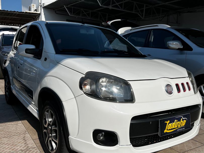 Fiat UNO SPORTING 1.4 EVO Fire Flex 8V 4p