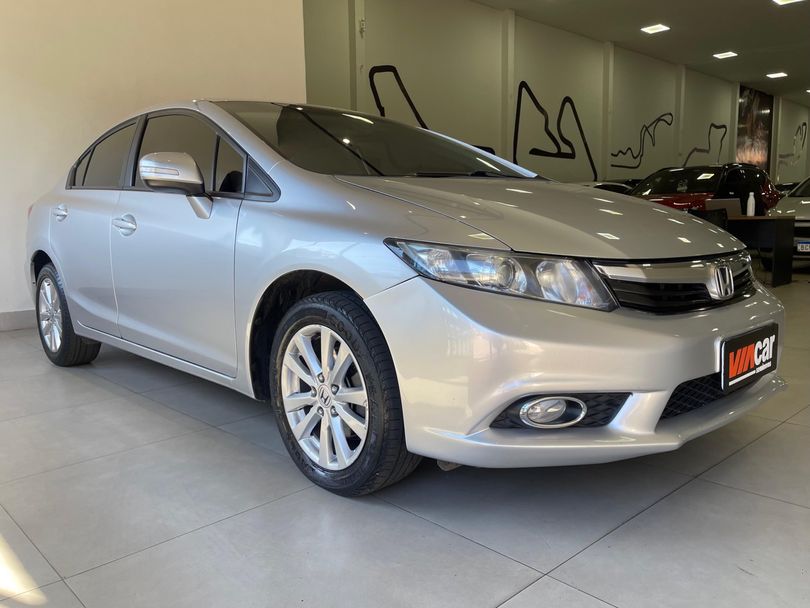 Honda Civic Sedan LXR 2.0 Flexone 16V Aut. 4p