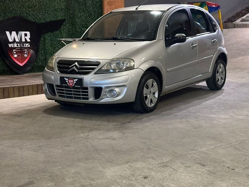 Citroën C3 GLX 1.4/ GLX Sonora 1.4 Flex 8V 5p