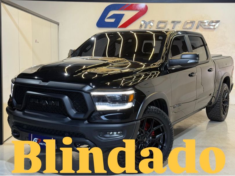 RAM 1500 REBEL 5.7 HEMI CD V8 4x4 Aut.